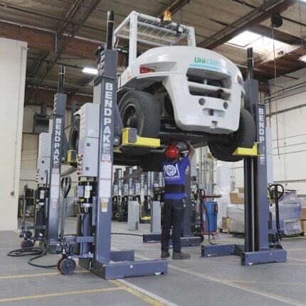 Set of mobile column lifts from BendPak
