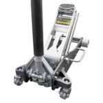 Super-lightweight Ranger 4000ALX floor jack with quick-pump lift