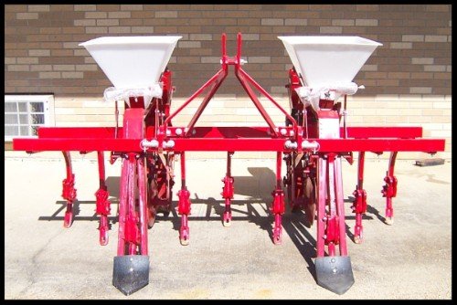 60132abf-9f11-4fda-a5b5-e99e1d26433a.jpg Covington TP-46 2-Row Planter #TP46PL2R9 - Image 1