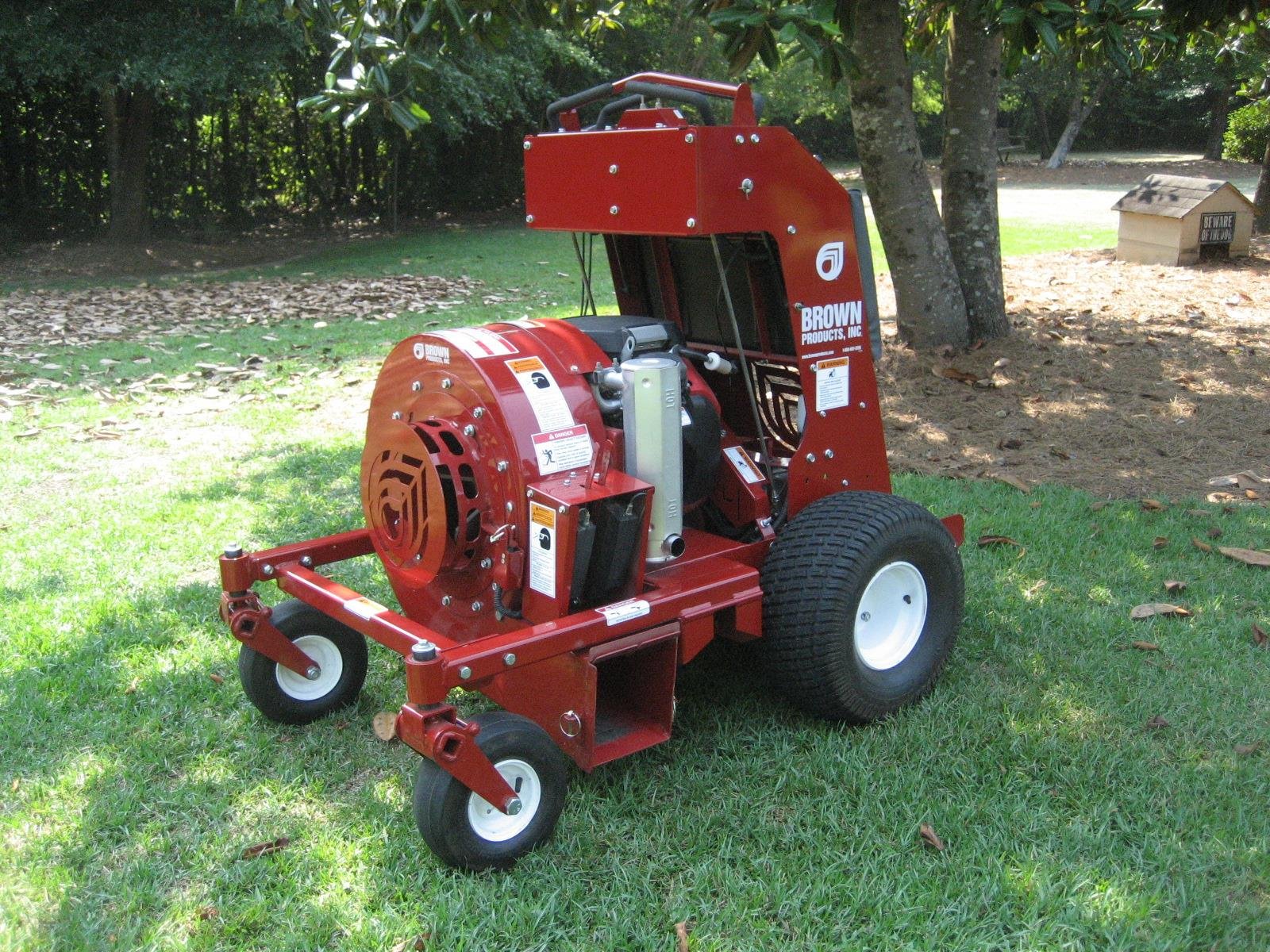 BED_BVZ4000K__93475.jpg Brown Products BVZ4000K Ride-On Blower Vacuum w/ Kohler CH752 V-Twin Engine - Image 1