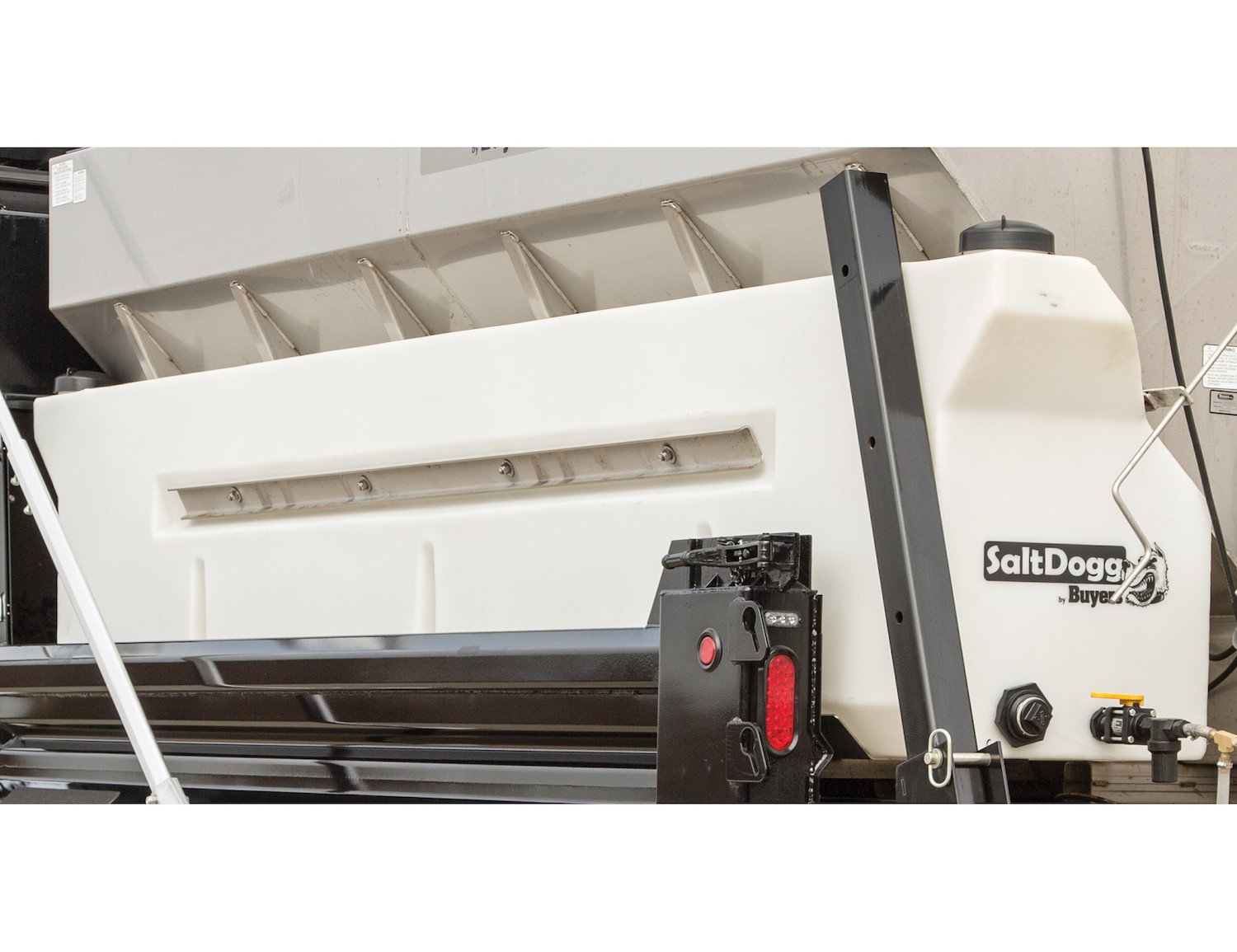 ls10.jpg Buyers Products LS10 12-Volt Liquid Spray System with Cab Control and Two 400 Gallon Poly Reservoir - Image 1