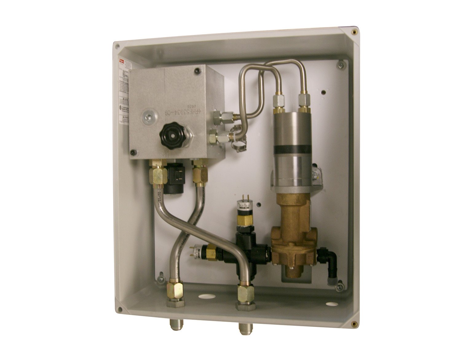 ls102h_front_hydraulic_prewet_pump_box_1.jpg Buyers Products LS10H Hydraulic Liquid Spray System with Cab Control and Two 400 Gallon Poly Reservoir - Image 1